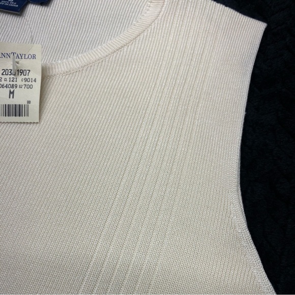 Ann Taylor Silk Cream Colored Shell - Picture 5 of 14